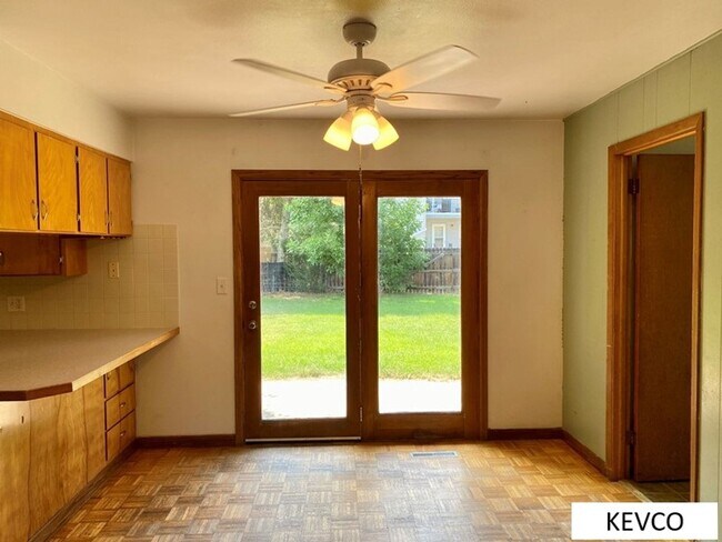 Photo - Wide Ranch Home in Campus West Near Foothills