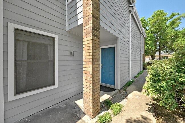 Photo - 7635 Guadalupe St Unidad 1002