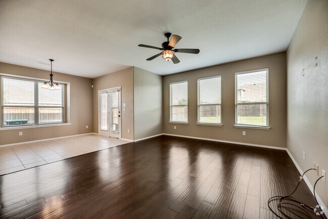 Building Photo - 1801 Meadow Trail Ln Rental