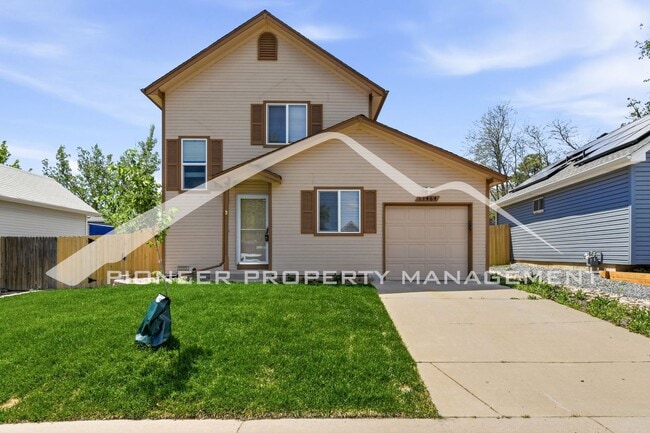 Building Photo - Charming Home with Central AC and Fenced Yard