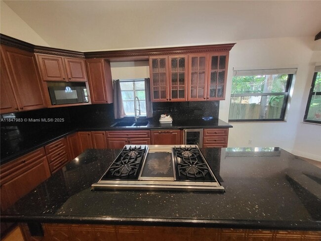 Photo - 38 SW 6th St