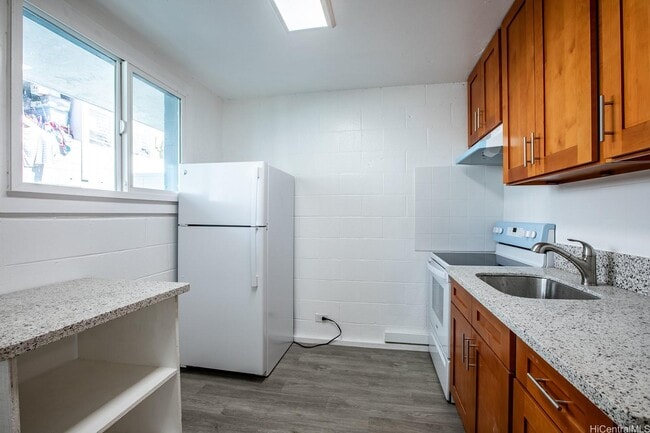 Photo - Manthos 94-322 Pupuole St Unidad 1