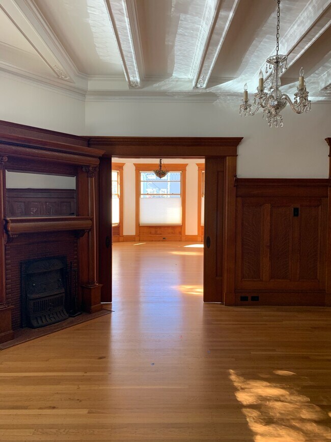 Dining towards Lounge - 1394 Masonic Ave