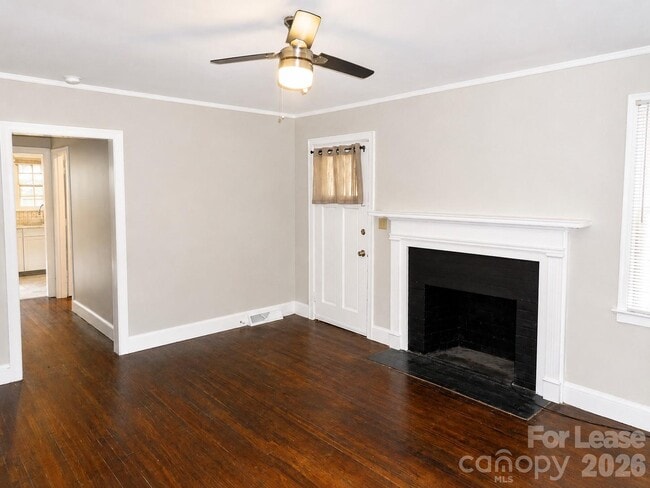 Photo - 2733 Parkway Ave