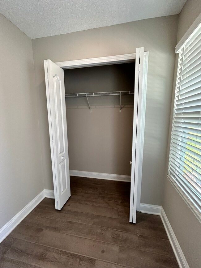 Photo - 106 Zancara St