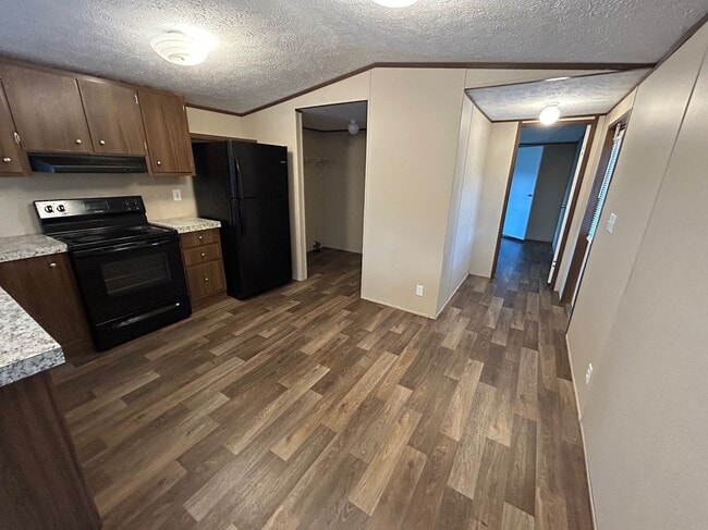 Photo - 1101 Teneile St