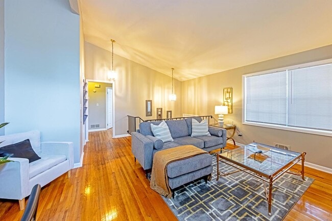 Photo - 5326 Heather Ln