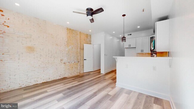 Photo - 651 N 16th St Unidad 2