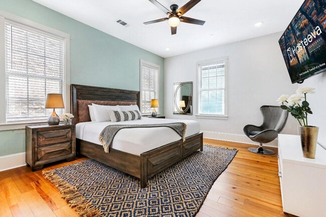 Photo - 1212 Carondelet St Unit ID1269967P