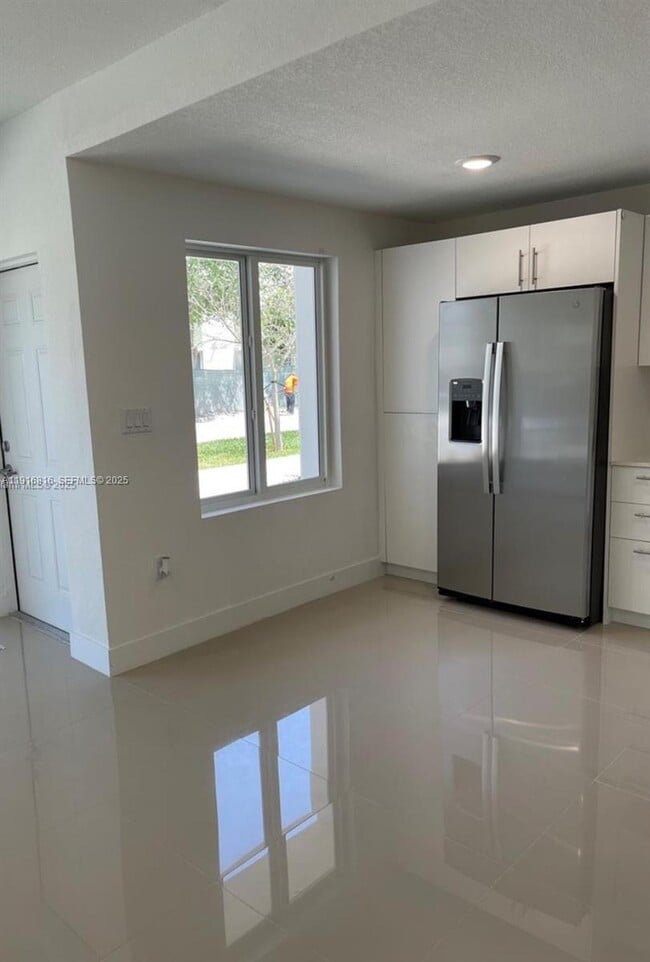 Photo - 25842 SW 144th Ave