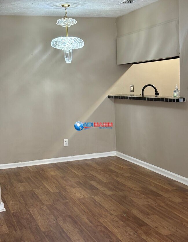 Photo - 1750 Wesley Way NW Unit B