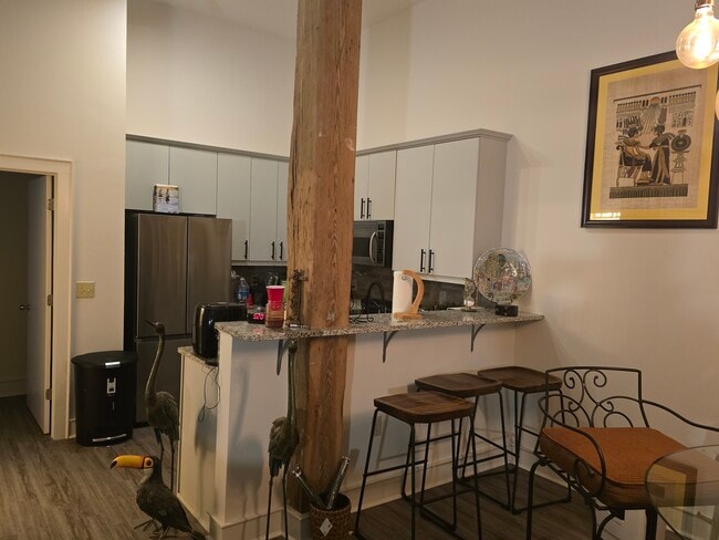 Cocina - 246 N Court St