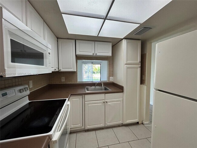 Photo - 7625 Tam Oshanter Blvd Unidad 102-2