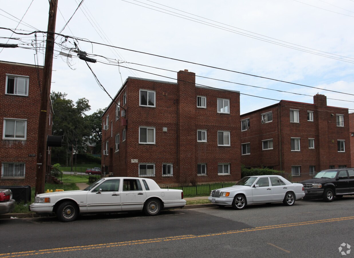 Photo - 1723 27th Street SE