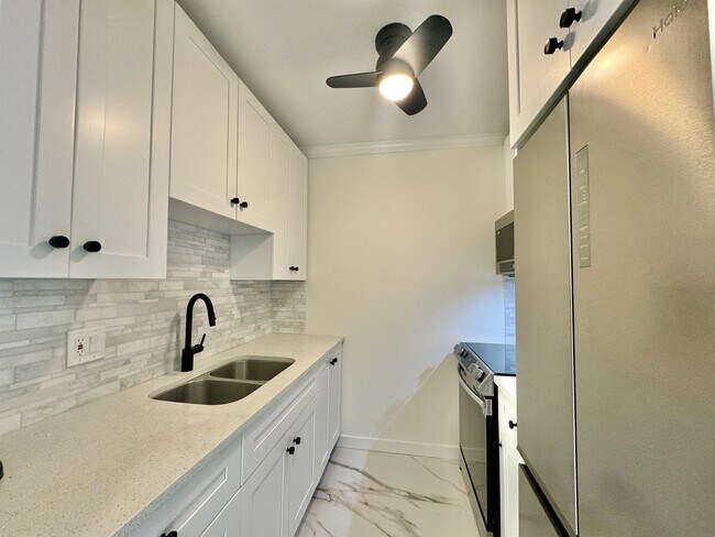 Photo - 473 12th Ave S