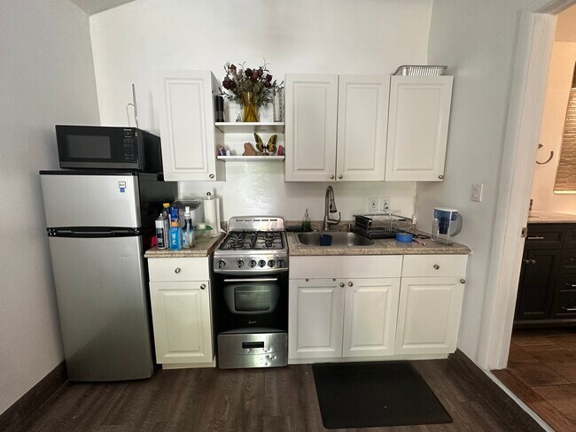 Photo - 5619 N Miami Ave Unit Cottage