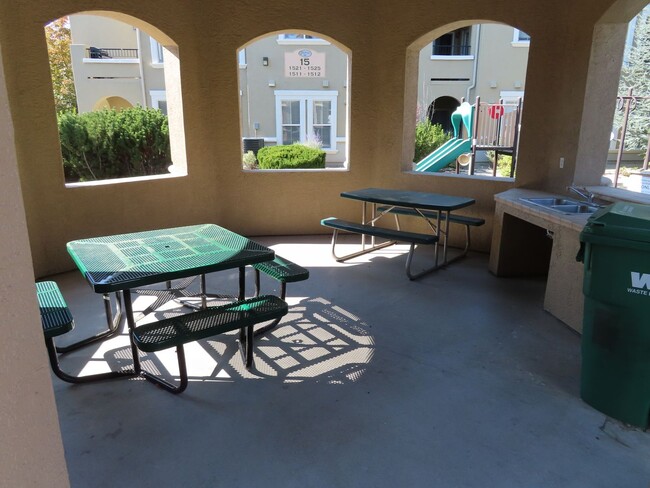 Photo - 9050 Double R Blvd Casa Adosada