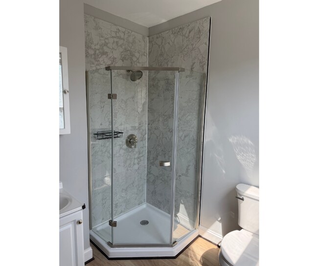 Photo - 3806 Harlem Ave Unidad 1A AVAILABLE W/PRIV BATH $850