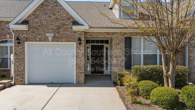 Photo - 264 Viareggio Road