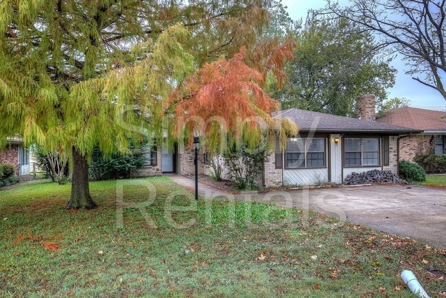 Photo - 6716 Sayle St