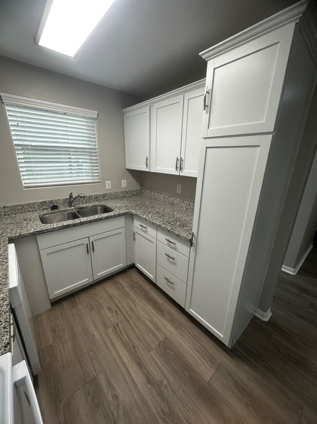 Photo - 1572 E Pine Lake Cir