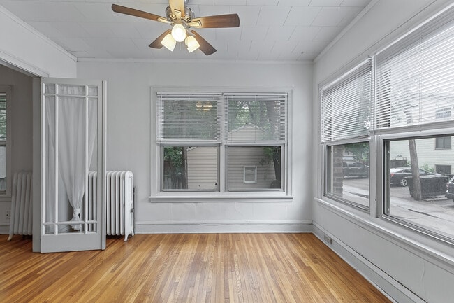 Photo - 2219 Garfield Ave Apartments | Origen Living