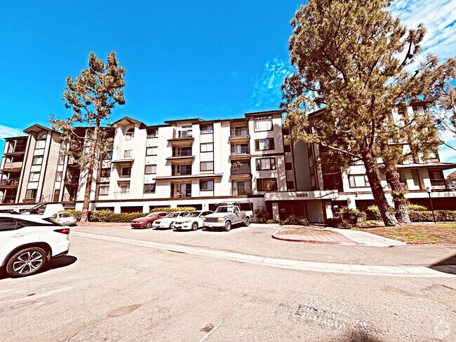 Building Photo - 5985 Dandridge Ln Unit 100 Rental