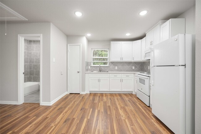 Photo - 2816 Woodard St