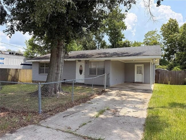 3236 Reine Ave