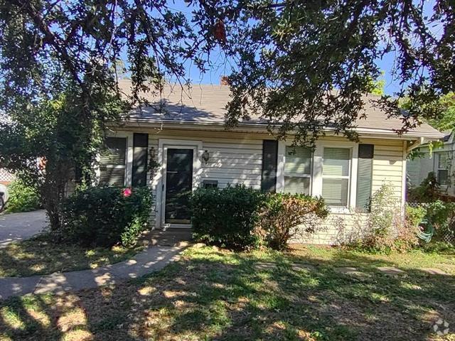 Building Photo - 4028 Byers Ave Rental