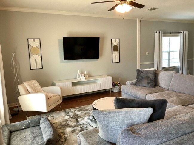 Photo - 3BR/3BA House Near Campus