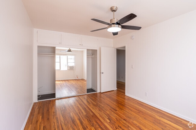 1BR, 1BA - 691SF Bedroom