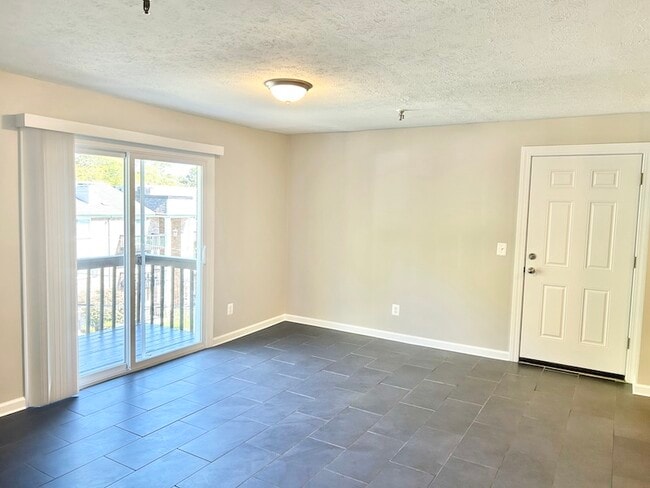 Photo - 1000 Parkvale Ct