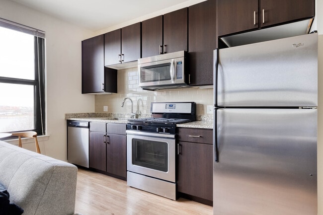 Photo - 333 Great River Rd Unidad SI FL4-ID6090A