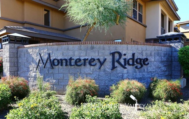 Gated 2 Bed / 2.5 Bath Unit with 2 car Garage - Gated 2 Bed / 2.5 Bath Unit with 2 car Garage Condominio Unidad 1112