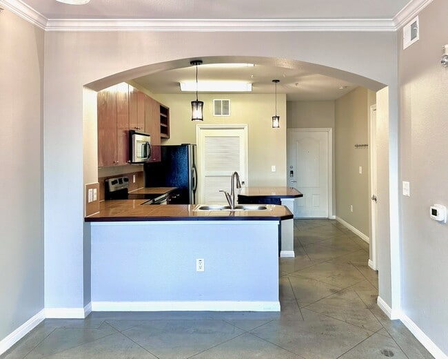 Photo - 2505 San Gabriel Unit 412