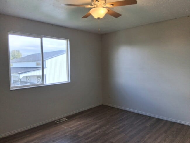 Photo - 1177 N Fairfield Rd