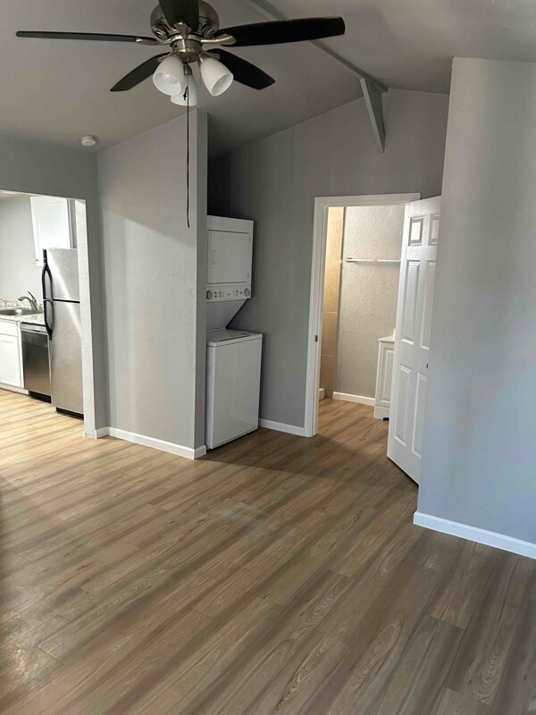 Photo - 343 N Harris Dr