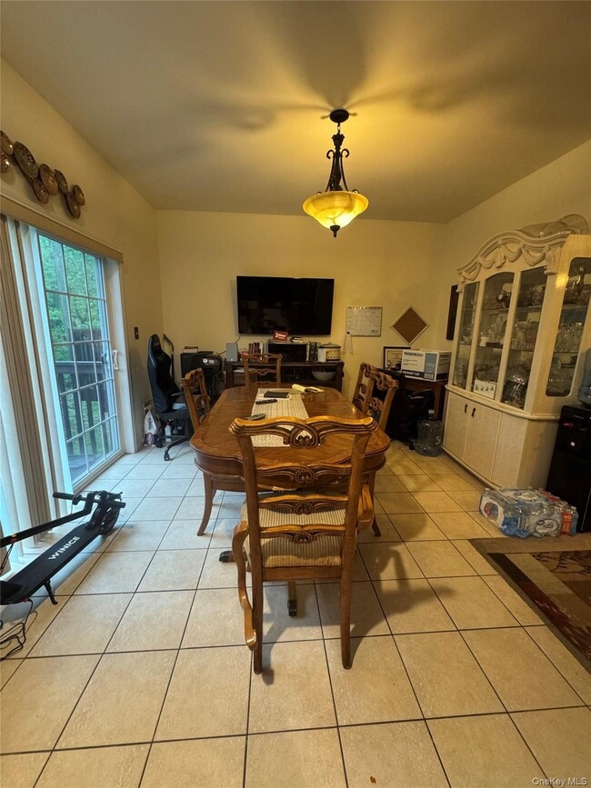 28 Hidden Creek Blvd