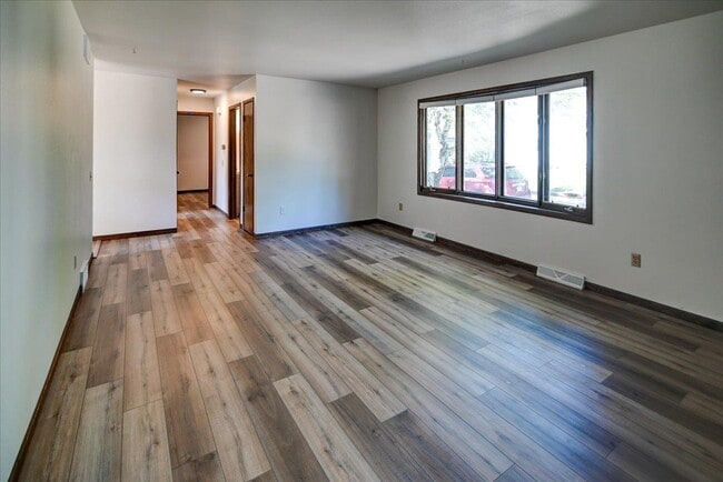 Photo - 6715 Century Ave