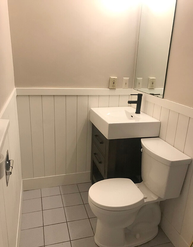 Photo - 209 S Broom St Unidad Earl Keleny