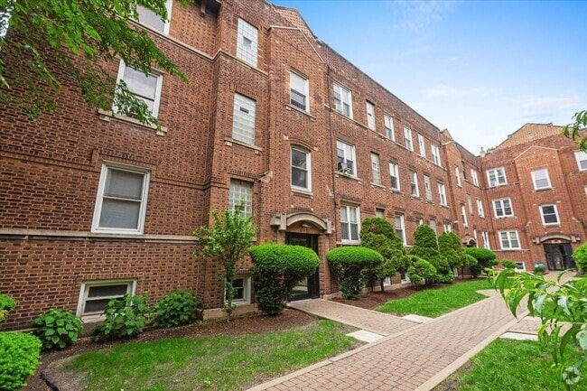 Building Photo - 654.5 W Oakdale Ave Unit 3W Rental