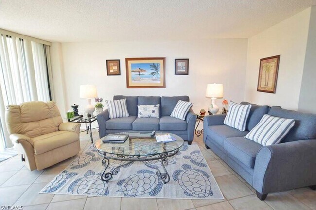 Building Photo - ** APRIL 2026 AVAILABLE ***FURNISHED SEASO... Unit 404