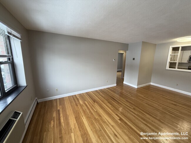 Photo - 268 Grove St Unit 10