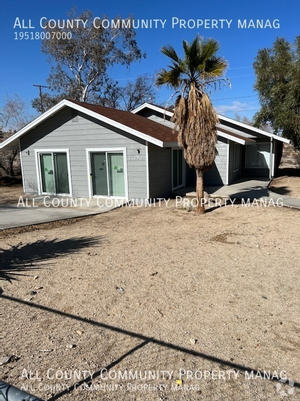 Building Photo - 2 bed/2 bath + POSSIBLE 3 bed Single Famil... Rental