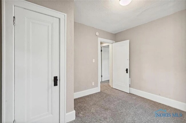 Photo - 4422 Overland Pkwy