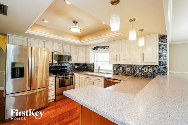 Photo - 17261 Oriole Rd