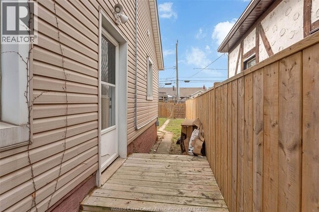 Photo - 1771 Windermere Rd