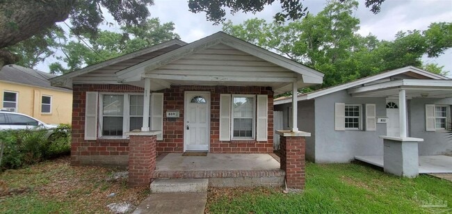 Building Photo - 809 N E St Rental