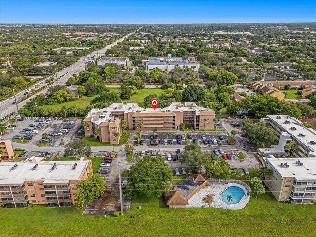 Photo - 3110 N Pine Island Rd Unit 108